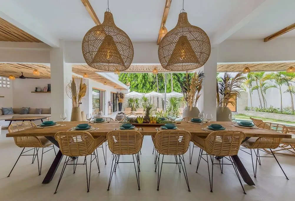 Villa Kiara Our Paradise In Seminyak 5 Bedrooms 12M Private Pool 0*,